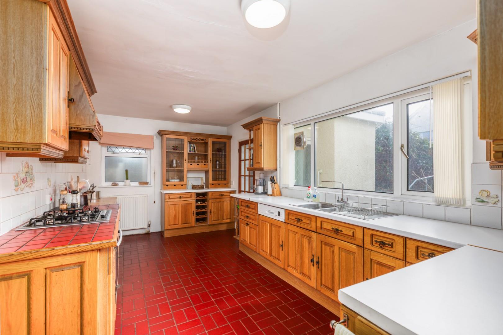Summerland Lane, Newton, Caswell, Swansea, SA3 4RS